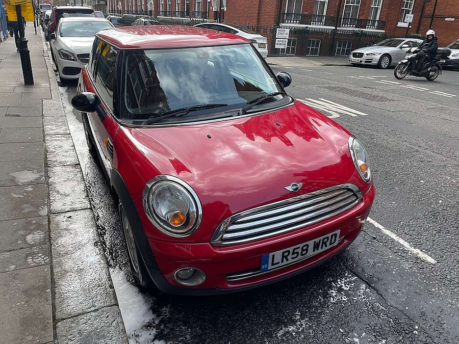 Deep clean 2 seats in W1U