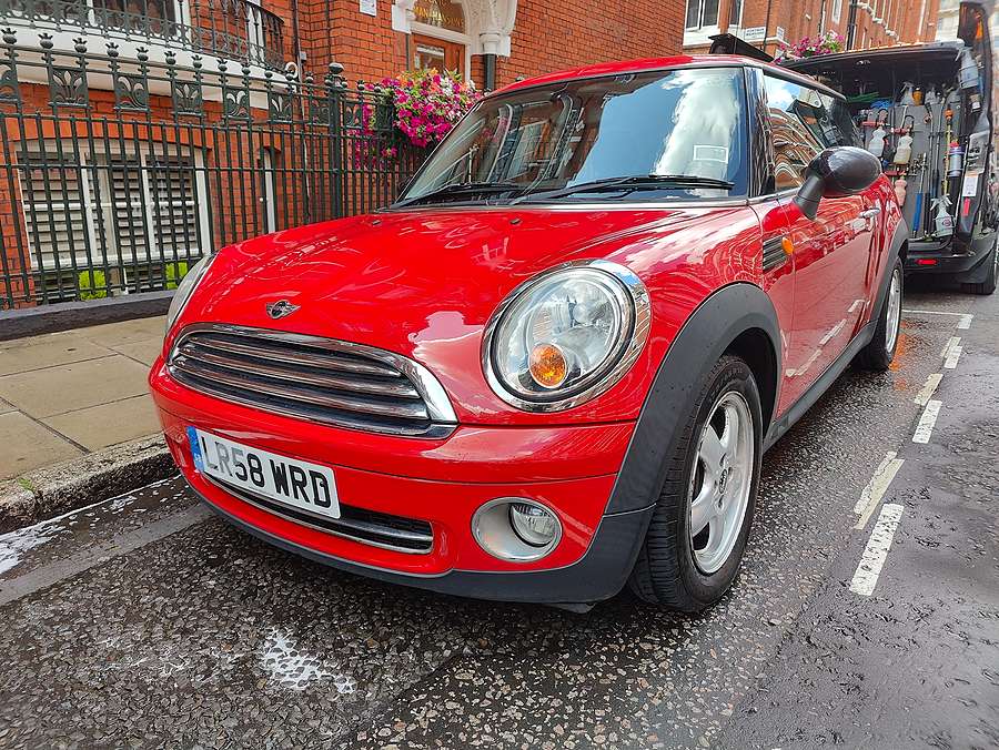 Mini Valet PLUS in W1U