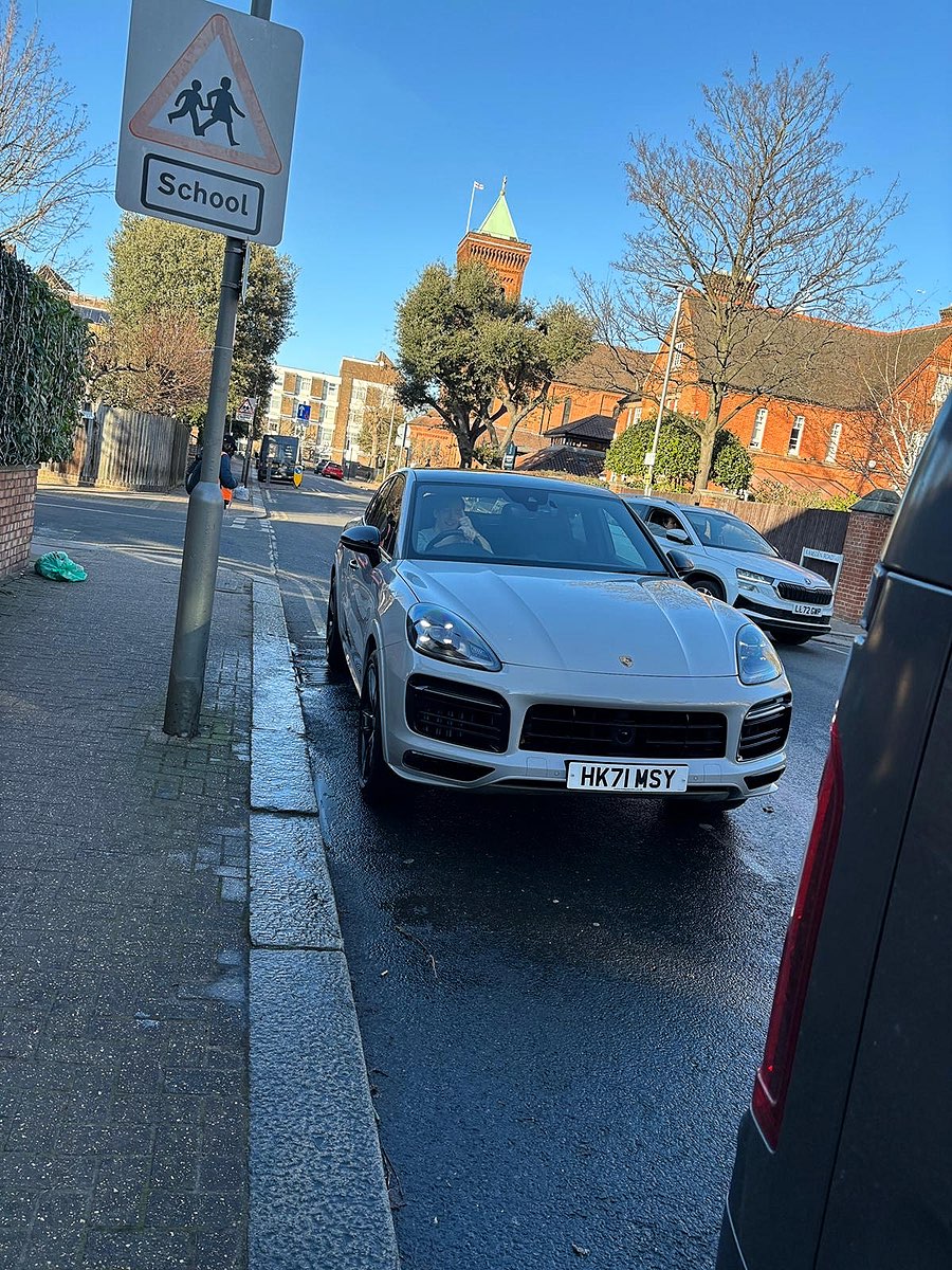 Screenwash Refill, Oil & Fluid Check in SW12